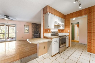 Nestled in the desirable Bella Vista community, this charming 2 on Bella Vista - Metfield Golf Complex and Country Club in Arkansas - for sale on GolfHomes.com, golf home, golf lot