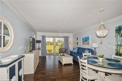 RARELY AVAILABLE - TURNKEY - GORGEOUS - LAKE & GOLF COURSE VIEWS on Quail Run Golf Club In Naples in Florida - for sale on GolfHomes.com, golf home, golf lot