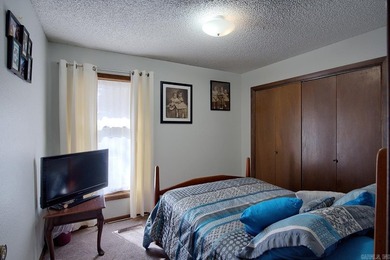 THE PERFECT DOWNSIZER!!  This cozy home is move-in ready with on Cortez Golf Course in Arkansas - for sale on GolfHomes.com, golf home, golf lot