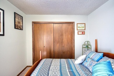 THE PERFECT DOWNSIZER!!  This cozy home is move-in ready with on Cortez Golf Course in Arkansas - for sale on GolfHomes.com, golf home, golf lot