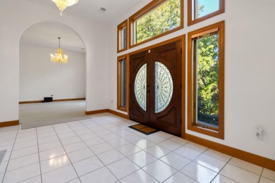 Welcome to this exceptional custom-built residence on the on Eagles Nest Country Club in Kentucky - for sale on GolfHomes.com, golf home, golf lot