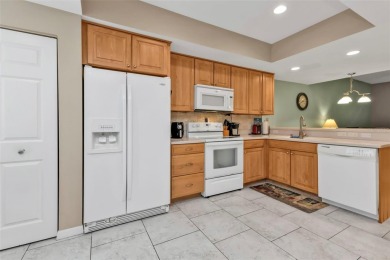Charming 2-Bedroom, 2.5-Bathroom Townhouse on Deep Creek Golf on Deep Creek Golf Club in Florida - for sale on GolfHomes.com, golf home, golf lot