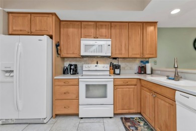 Charming 2-Bedroom, 2.5-Bathroom Townhouse on Deep Creek Golf on Deep Creek Golf Club in Florida - for sale on GolfHomes.com, golf home, golf lot