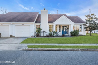 Welcome to this 1,755 sq ft Waldorf Model in Leisure Village on Leisure Village West Assoc. in New Jersey - for sale on GolfHomes.com, golf home, golf lot