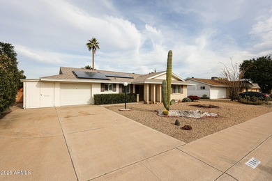 **Charming 2-Bed, 2-Bath Home with Golf Cart Garage-Move-In on Sun City Country Club in Arizona - for sale on GolfHomes.com, golf home, golf lot