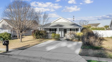 Welcome to this charming 3BR/2BA home in River Reach, featuring on Heron Point Golf Club in South Carolina - for sale on GolfHomes.com, golf home, golf lot