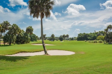 This spacious 3-bedroom, 2-bathroom home with a 2-car garage is on Heritage Ridge Golf Club in Florida - for sale on GolfHomes.com, golf home, golf lot