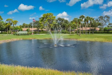 This spacious 3-bedroom, 2-bathroom home with a 2-car garage is on Heritage Ridge Golf Club in Florida - for sale on GolfHomes.com, golf home, golf lot