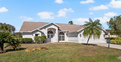 BEST Priced home in Eagle Ridge!! Spacious 4/3 Pool & Spa home on Eagle Ridge Golf and Tennis Club in Florida - for sale on GolfHomes.com, golf home, golf lot