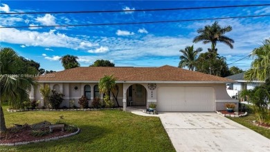 *NO Hurricane damage or flooding* Wow! NO FLOOD INSURANCE on El Rio Golf Course and Club in Florida - for sale on GolfHomes.com, golf home, golf lot