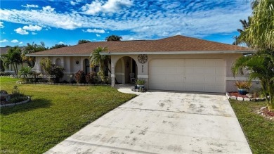 *NO Hurricane damage or flooding* Wow! NO FLOOD INSURANCE on El Rio Golf Course and Club in Florida - for sale on GolfHomes.com, golf home, golf lot