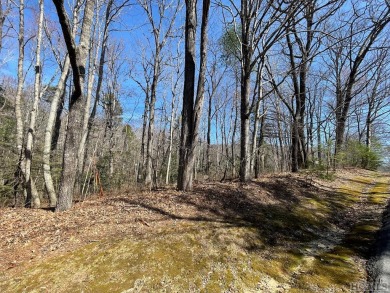 Build your new home in an established Sapphire Valley on Sapphire National Golf Club in North Carolina - for sale on GolfHomes.com, golf home, golf lot