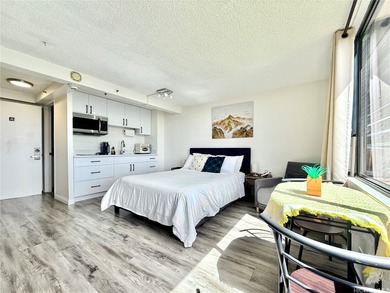 Stunning high floor one bedroom condo at Waikiki Hawaiian on Ala Wai Golf Course in Hawaii - for sale on GolfHomes.com, golf home, golf lot