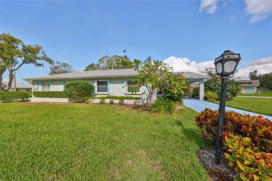 NO UPGRADES NEEDED, move right in to this beautiful Hampton on Kings Point Executive Golf Course in Florida - for sale on GolfHomes.com, golf home, golf lot