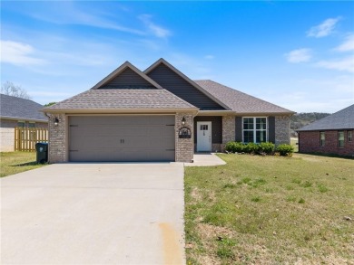 Like new 3bedroom 2 bath home on the island. Looking for a place on Holiday Island Executive Golf Course in Arkansas - for sale on GolfHomes.com, golf home, golf lot