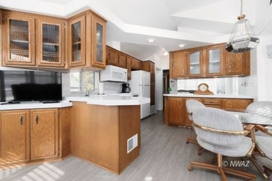 Beautiful park model home in Beaver Dam Resort, perfectly on Beaver Dam Resort in Arizona - for sale on GolfHomes.com, golf home, golf lot