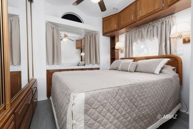 Beautiful park model home in Beaver Dam Resort, perfectly on Beaver Dam Resort in Arizona - for sale on GolfHomes.com, golf home, golf lot