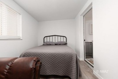 Beautiful park model home in Beaver Dam Resort, perfectly on Beaver Dam Resort in Arizona - for sale on GolfHomes.com, golf home, golf lot