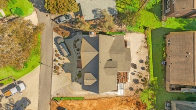 Unbeatable Value! Move in Ready. This beautiful home has been on Glen Dornoch Waterway Golf Links in South Carolina - for sale on GolfHomes.com, golf home, golf lot