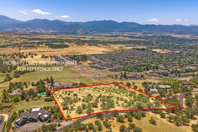 Panoramic views of the Rogue Valley! A picturesque setting of on  in Oregon - for sale on GolfHomes.com, golf home, golf lot