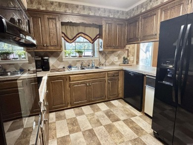 Beautiful home with golf course view.  This home is 2 br/2 Ba on Bald Knob Country Club in Arkansas - for sale on GolfHomes.com, golf home, golf lot