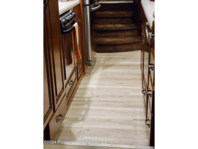 2014 Holiday Rambler Presidential by Monaco 39' NO LOT LEASE on Glen Lakes Country Club in Florida - for sale on GolfHomes.com, golf home, golf lot
