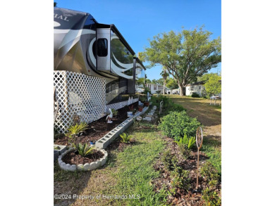 2014 Holiday Rambler Presidential by Monaco 39' NO LOT LEASE on Glen Lakes Country Club in Florida - for sale on GolfHomes.com, golf home, golf lot