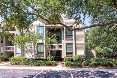 Seller offering to INCLUDE a Seabrook Island Club membership on The Seabrook Island Club in South Carolina - for sale on GolfHomes.com, golf home, golf lot