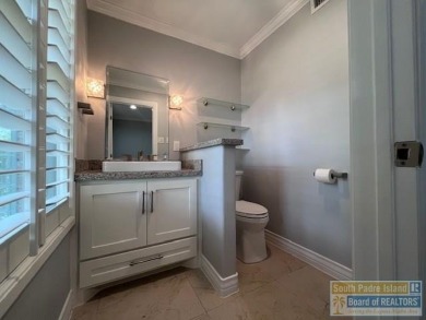 STUNNING 5 bedroom, 4.5 bath open concept with a kitchen that on Harlingen Country Club in Texas - for sale on GolfHomes.com, golf home, golf lot