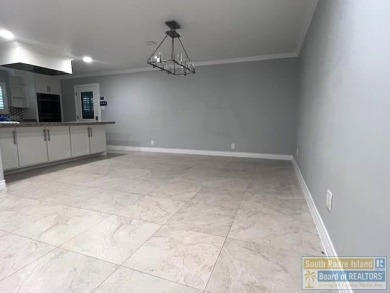 STUNNING 5 bedroom, 4.5 bath open concept with a kitchen that on Harlingen Country Club in Texas - for sale on GolfHomes.com, golf home, golf lot