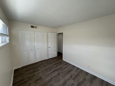 BEAUTIFUL LIGHT AND BRIGHT END UNIT with views of the golf on Oak Knoll Golf Course in Oregon - for sale on GolfHomes.com, golf home, golf lot