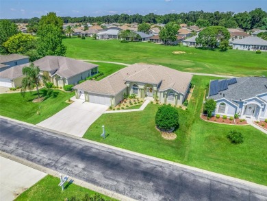 Beautiful and move-in-ready 3BR/2BA golf course home located in on Ocala Palms Golf and Country Club in Florida - for sale on GolfHomes.com, golf home, golf lot