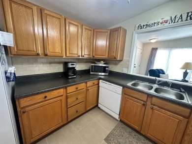 A beautiful and well cared for Barrington home with 2 bedrooms on Del Tura Golf and Country Club in Florida - for sale on GolfHomes.com, golf home, golf lot