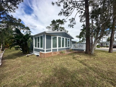 A beautiful and well cared for Barrington home with 2 bedrooms on Del Tura Golf and Country Club in Florida - for sale on GolfHomes.com, golf home, golf lot