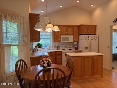 This house is located in a very desirable area of ''FAIRFIELD on Heatherhurst Golf Course in Tennessee - for sale on GolfHomes.com, golf home, golf lot