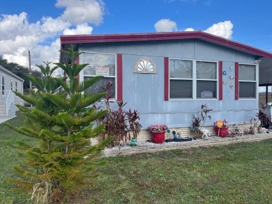 DOUBLE WIDE 2-BEDROOM, 2-BATHROOM HOME WITH AFFORDABLE LOT RENT! on YMCA Par 3 Home of the First Tee of Lakeland in Florida - for sale on GolfHomes.com, golf home, golf lot