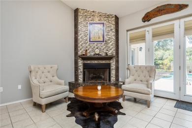 Welcome to easy living in Rockport Country Club. 101 Bay Hills on Rockport Country Club in Texas - for sale on GolfHomes.com, golf home, golf lot