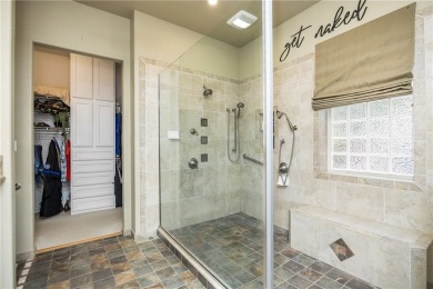 Welcome to easy living in Rockport Country Club. 101 Bay Hills on Rockport Country Club in Texas - for sale on GolfHomes.com, golf home, golf lot
