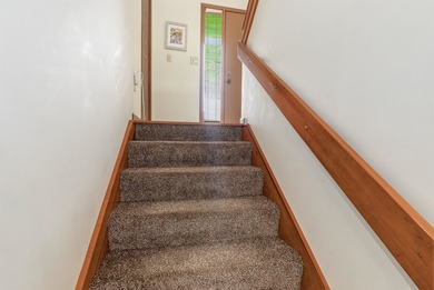 Nicely updated golf villa. Overlooking Eagle Ridge East Golf on  in Illinois - for sale on GolfHomes.com, golf home, golf lot