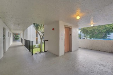 Beautifully maintained 2-bedroom, 2-bath in the highly on Pine Island Ridge Country Club in Florida - for sale on GolfHomes.com, golf home, golf lot
