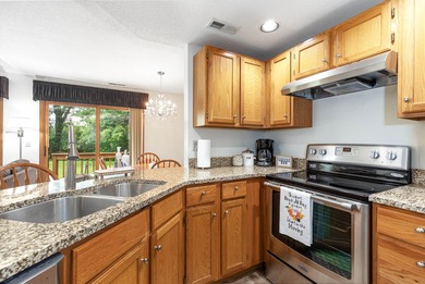 Nicely updated golf villa. Overlooking Eagle Ridge East Golf on  in Illinois - for sale on GolfHomes.com, golf home, golf lot