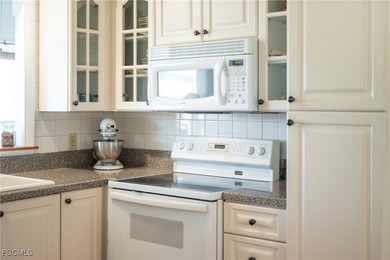 Discover your next chapter in this charming 2-bedroom 2-bath on Six Lakes Country Club in Florida - for sale on GolfHomes.com, golf home, golf lot