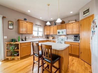 One owner home - located 20 minutes from Cedar Rapids/Marion & on Hillcrest Country Club in Iowa - for sale on GolfHomes.com, golf home, golf lot