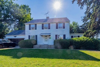 Charming 4-Bedroom Home in a Peaceful Neighborhood Welcome to on Sunset Golf Club in Illinois - for sale on GolfHomes.com, golf home, golf lot