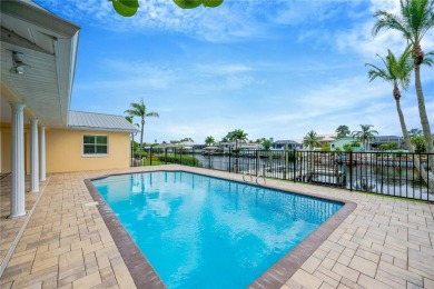 Waterfront and no flood damage due to an 11' elevation!  Welcome on Apollo Beach Golf and Sea Club in Florida - for sale on GolfHomes.com, golf home, golf lot