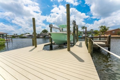 Waterfront and no flood damage due to an 11' elevation!  Welcome on Apollo Beach Golf and Sea Club in Florida - for sale on GolfHomes.com, golf home, golf lot