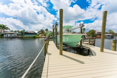 Waterfront and no flood damage due to an 11' elevation!  Welcome on Apollo Beach Golf and Sea Club in Florida - for sale on GolfHomes.com, golf home, golf lot