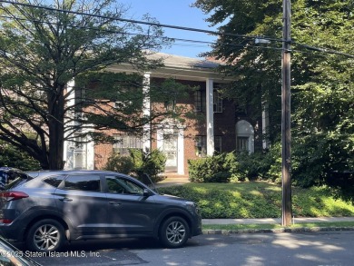 A RARE opportunity to own a well-maintained, all brick 6 family on Silver Lake Golf Course in New York - for sale on GolfHomes.com, golf home, golf lot