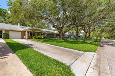 Very Popular EXPANDED Philadelphian Model Villa in the on On Top of the World Golf Course in Florida - for sale on GolfHomes.com, golf home, golf lot