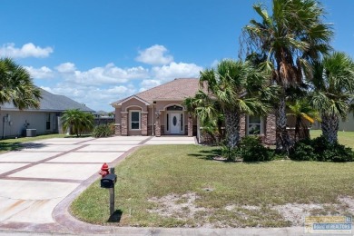 You are going to want to take a look at this one! One owner. The on South Padre Island Golf Club in Texas - for sale on GolfHomes.com, golf home, golf lot